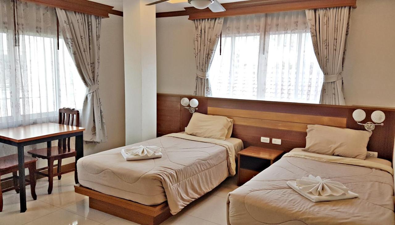 Green Harbor Hotel & Service Apartment Patong Екстер'єр фото