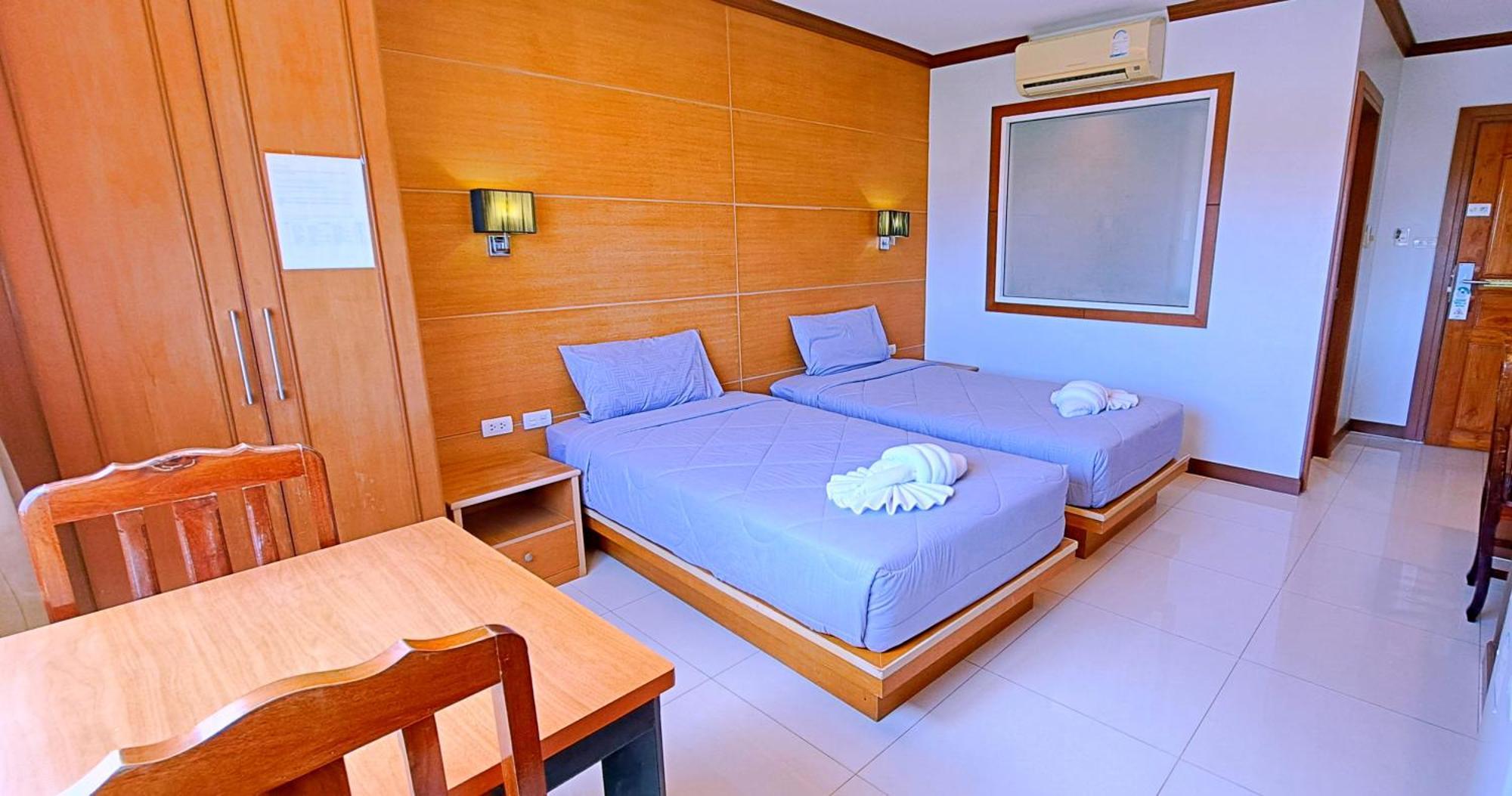 Green Harbor Hotel & Service Apartment Patong Екстер'єр фото